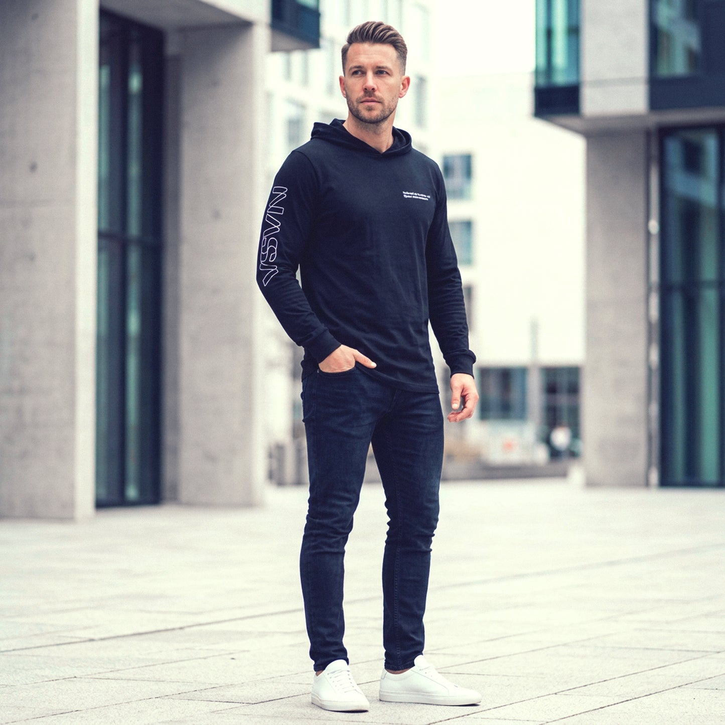 NASA Hooded long-sleeve tee